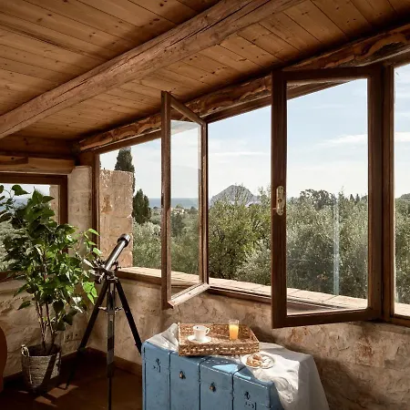 Willa Vafias - Tranquil Location, Ideal For Large Groups, By Zantewize Lithakia (Zakynthos)