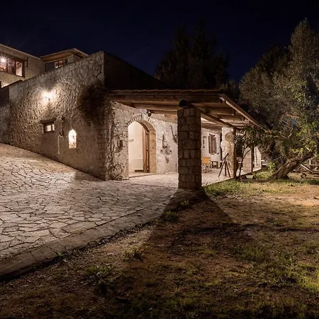 فيلة Vafias - Tranquil Location, Ideal For Large Groups, By Zantewize