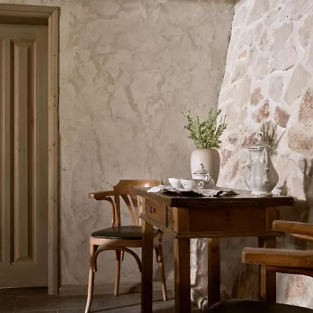 Villa Vafias - Tranquil Location, Ideal For Large Groups, By Zantewize *
