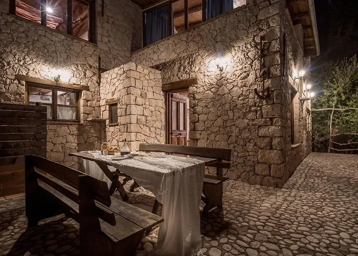 فيلة Vafias - Tranquil Location, Ideal For Large Groups, By Zantewize