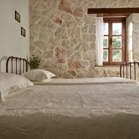 Vafias - Tranquil Location, Ideal For Large Groups, By Zantewize