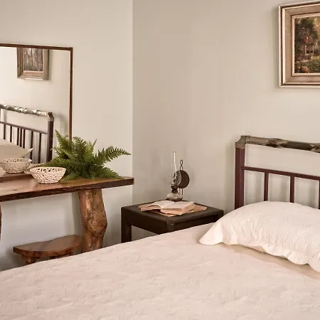 Vafias - Tranquil Location, Ideal For Large Groups, By Zantewize *