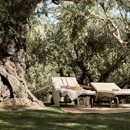 Villa Vafias - Tranquil Location, Ideal For Large Groups, By Zantewize