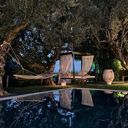 Villa Vafias - Tranquil Location, Ideal For Large Groups, By Zantewize