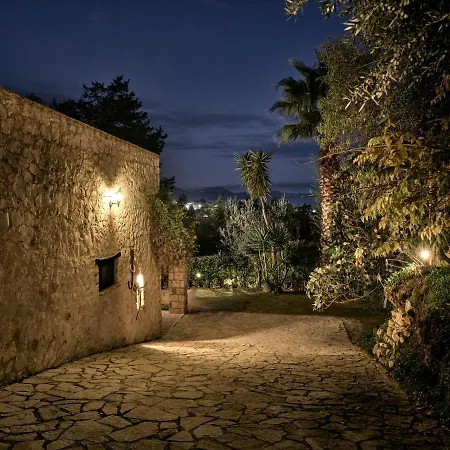 Vafias - Tranquil Location, Ideal For Large Groups, By Zantewize Villa